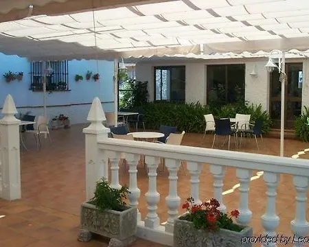Ayamontino Hotel 2*