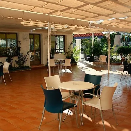 Ayamontino Hotel 2*